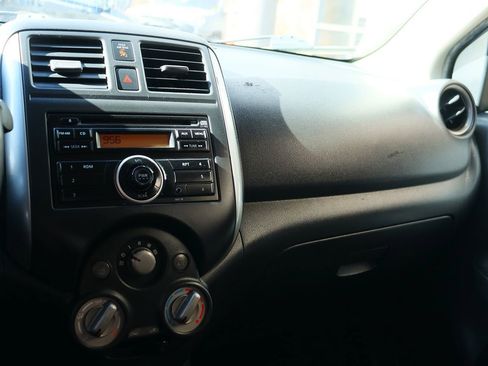 Used 2012 Nissan Versa SV image 43