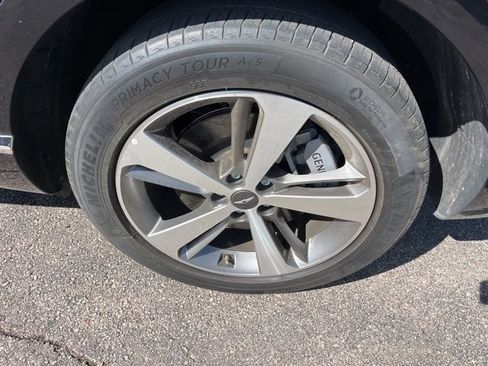 Used 2023 Genesis GV80 2.5T w/ Advanced Package AWD/4WD image 7