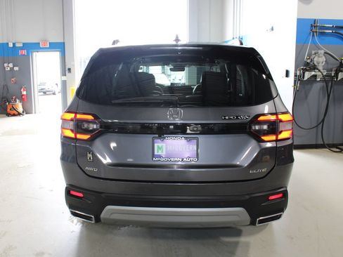 Used 2023 Honda Pilot Elite image 29