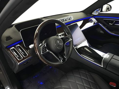Certified 2024 Mercedes-Benz S 580 4MATIC Sedan image 9