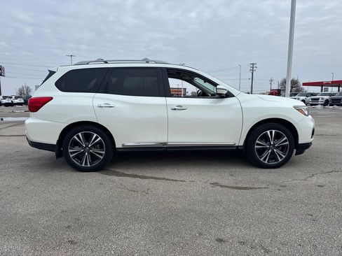 Used 2020 Nissan Pathfinder Platinum w/ Cargo Package image 8