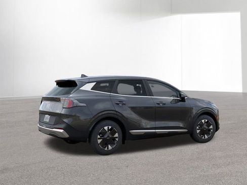 New 2026 Kia Sportage LX FWD image 6