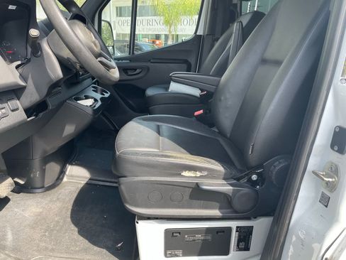 Used 2020 Mercedes-Benz Sprinter 2500 image 9