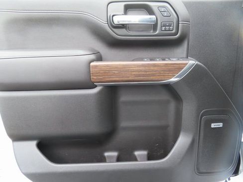 Used 2020 Chevrolet Silverado 3500 High Country w/ Z71 Off-Road Package image 11