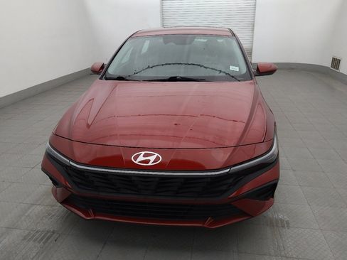 Used 2025 Hyundai Elantra SE FWD image 15