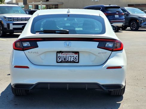 Used 2025 Honda Civic Sport image 5
