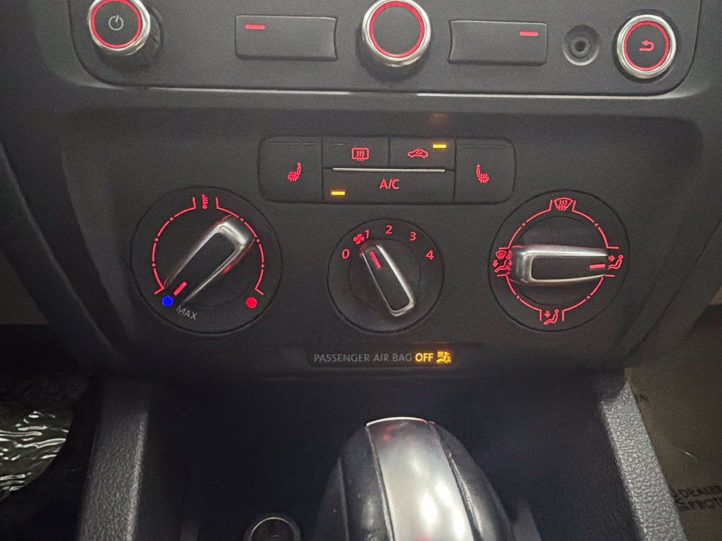 Used 2014 Volkswagen Jetta SEL FWD image 19