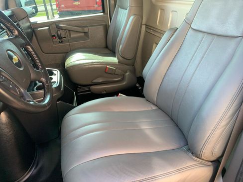 Used 2021 Chevrolet Express 2500 w/ Driver Convenience Package RWD image 26