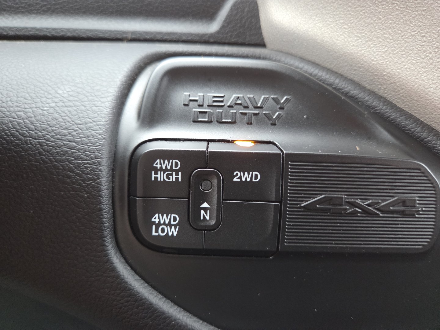 Used 2023 RAM 2500 Laramie AWD/4WD image 5
