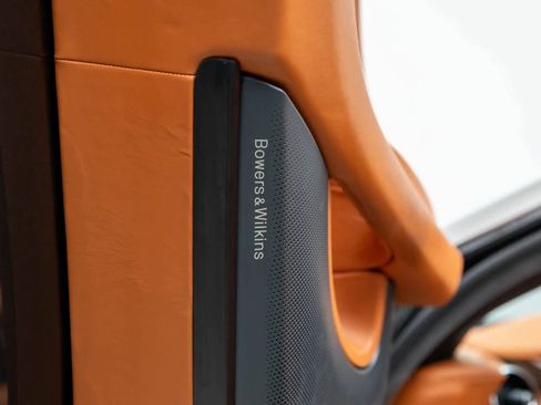 Used 2018 McLaren 570S Spider image 24