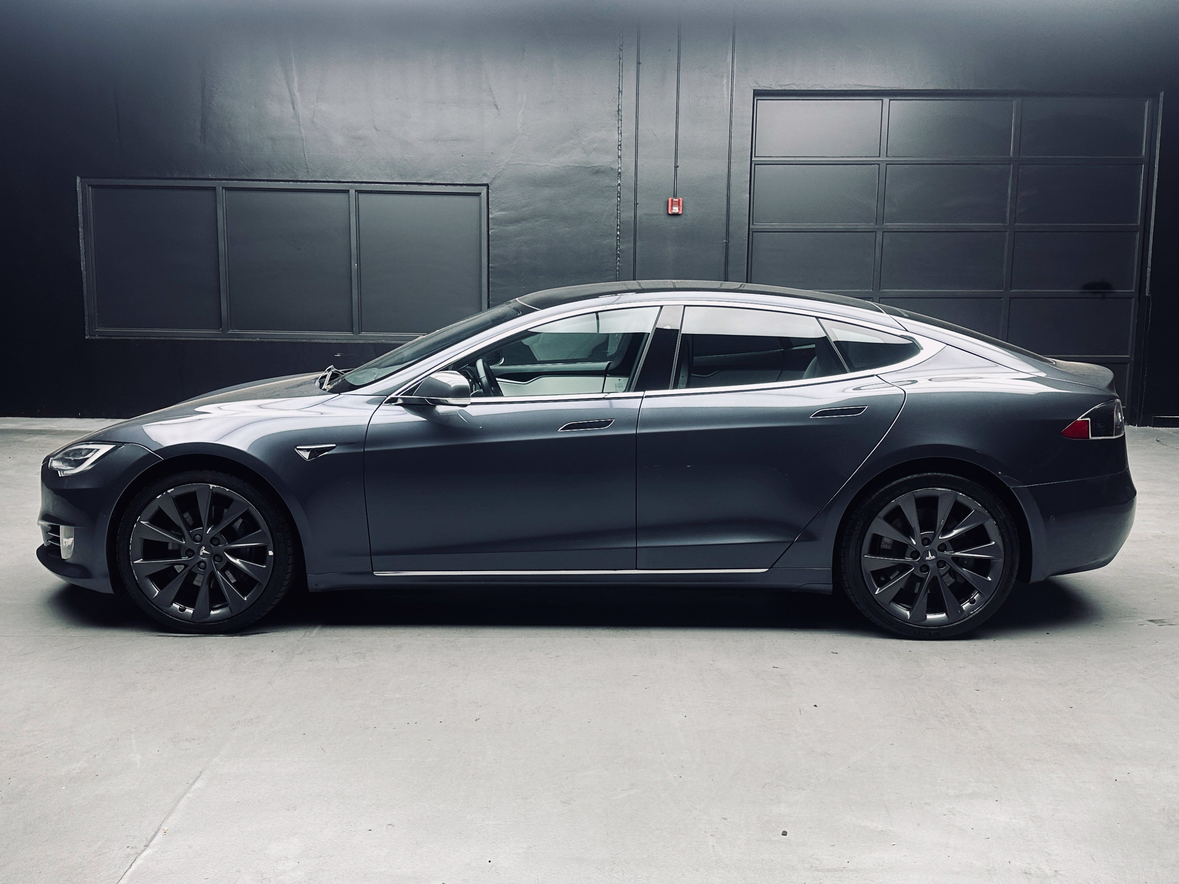 Used 2020 Tesla Model S Long Range AWD/4WD image 4