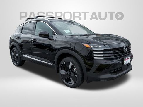 New 2026 Nissan Kicks SR w/ Illumination Package image 4