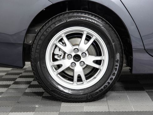 Used 2011 Toyota Prius Two image 37