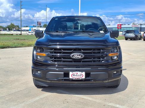 Used 2024 Ford F150 XLT w/ XLT Black Appearance Package RWD image 4