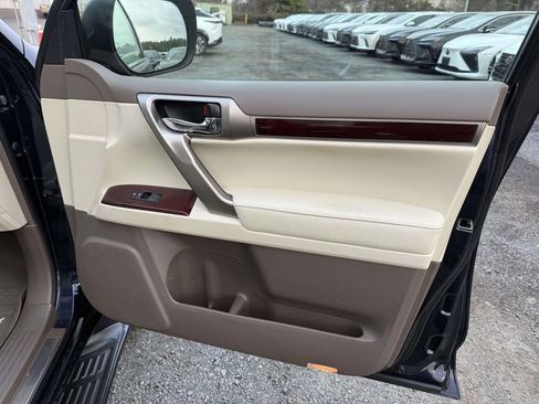 Used 2019 Lexus GX 460 Premium image 15