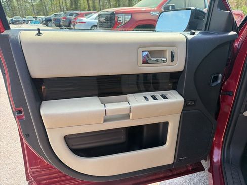 Used 2016 Ford Flex SEL w/ Equipment Group 202A FWD image 12