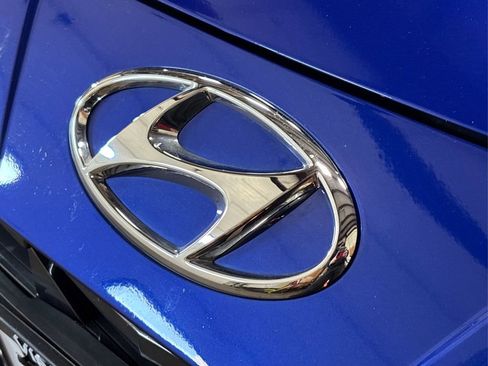 Used 2021 Hyundai Elantra Limited image 14