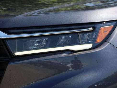 Used 2023 Honda Pilot EX-L image 10