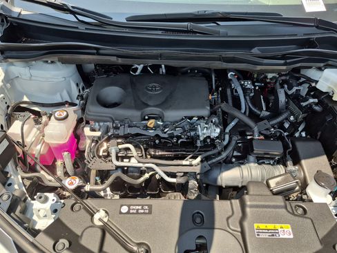 Used 2024 Toyota Sienna Platinum FWD image 36
