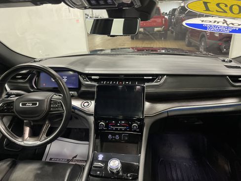 Used 2021 Jeep Grand Cherokee L Overland w/ Luxury Tech Group IV image 23