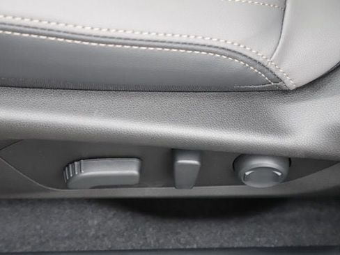 New 2026 Subaru Outback Limited AWD/4WD image 13