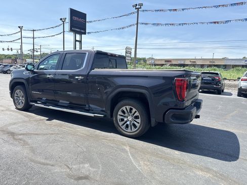 Used 2023 GMC Sierra 1500 Denali w/ Technology Package AWD/4WD image 6