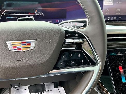 Used 2026 Cadillac Escalade Luxury w/ Touring Package image 11