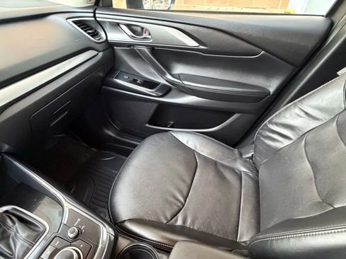 Used 2019 MAZDA CX-9 Touring image 17