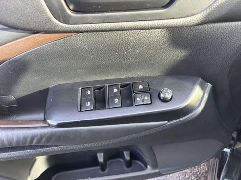 Used 2014 Toyota Highlander Plus image 15
