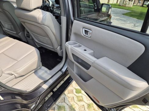 Used 2013 Honda Pilot Touring image 15