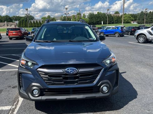 Used 2024 Subaru Outback Premium AWD/4WD image 9