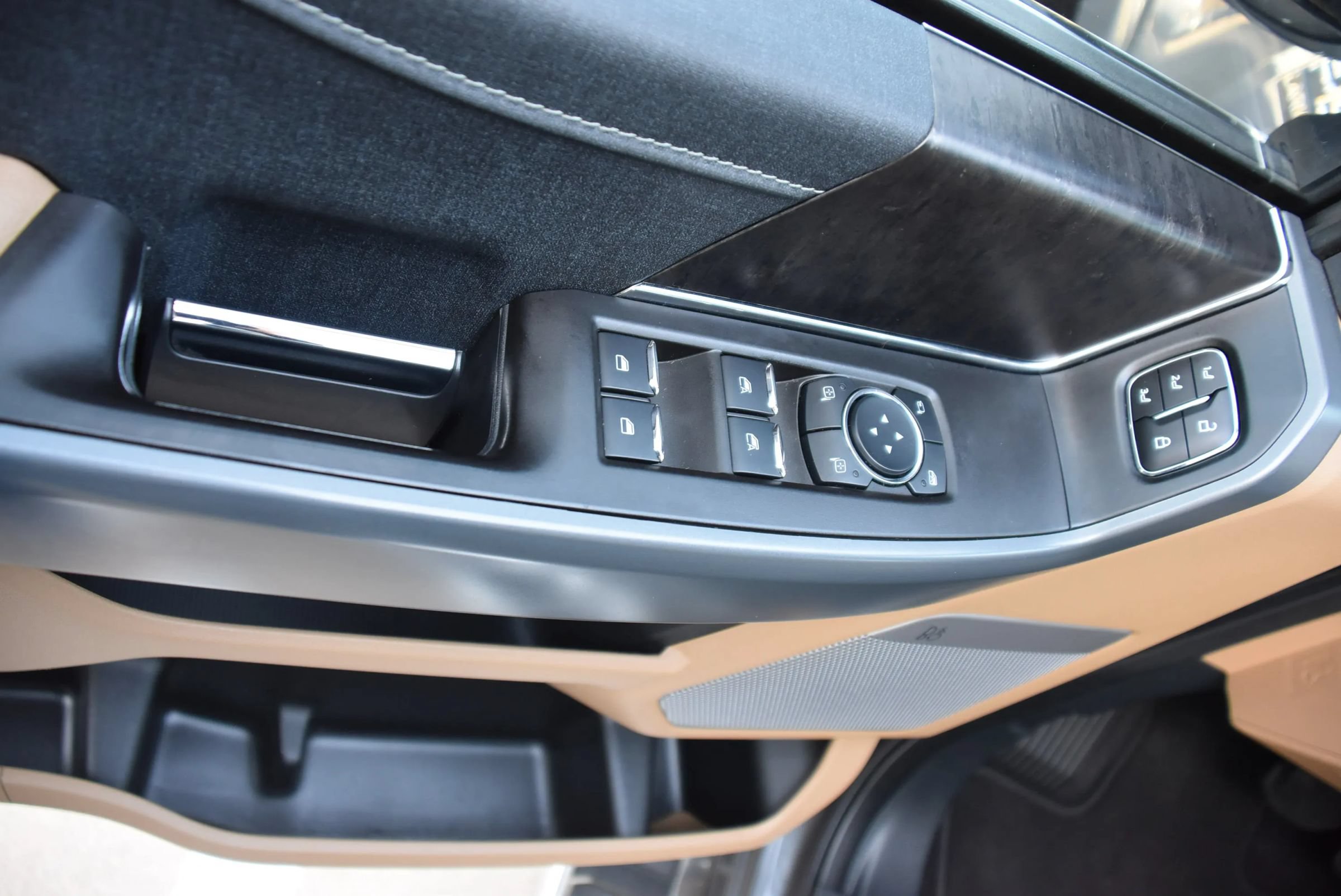 Used 2023 Ford F150 Lariat w/ Max Trailer Tow Package AWD/4WD image 20
