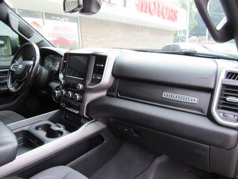 Used 2019 RAM 1500 Big Horn AWD/4WD image 36