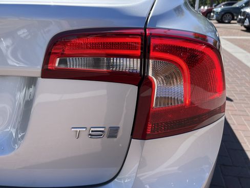 Used 2018 Volvo S60 T5 Inscription FWD image 43