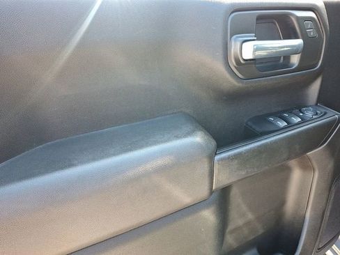 Used 2023 Chevrolet Silverado 1500 Custom AWD/4WD image 12