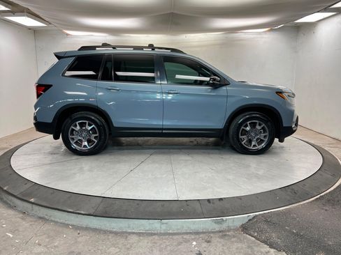 Used 2023 Honda Passport TrailSport image 7