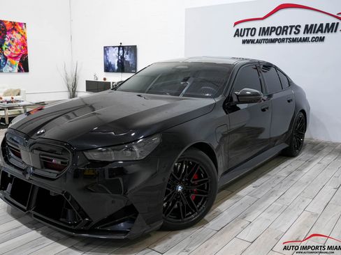 Used 2026 BMW M5 w/ Carbon Package image 1