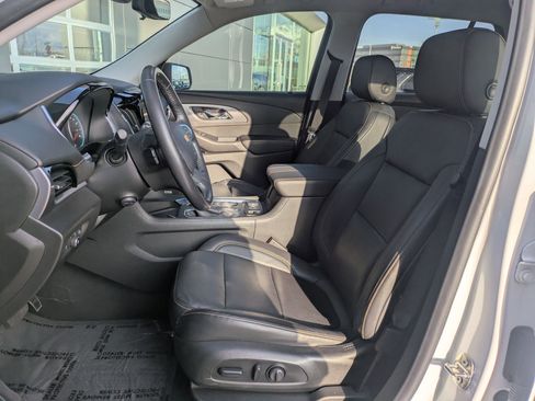 Used 2021 Chevrolet Traverse Premier w/ Redline Edition image 24