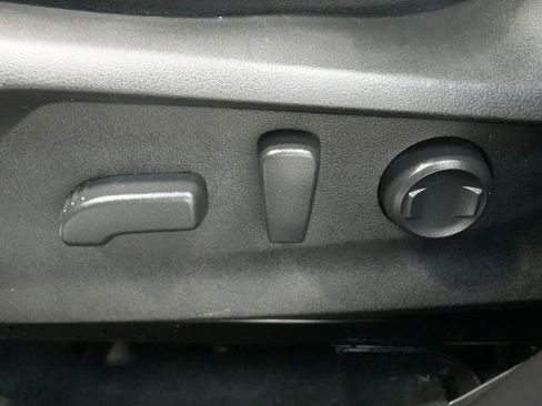 Used 2023 Subaru Forester Limited w/ Popular Package #3 image 17