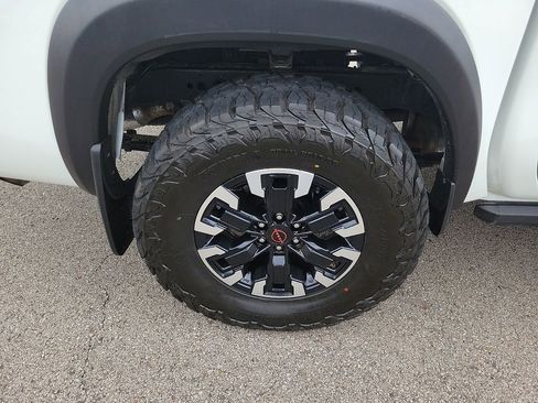 Used 2022 Nissan Frontier PRO-4X w/ Off-Road Protection Package AWD/4WD image 7