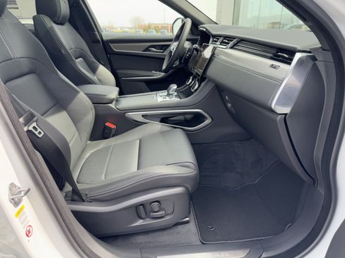 Used 2026 Jaguar F-PACE R-Dynamic S AWD/4WD image 3