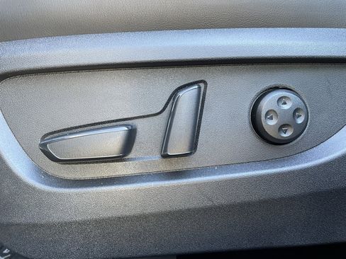 Used 2025 INFINITI QX55 Sensory w/ Lighting Package image 9