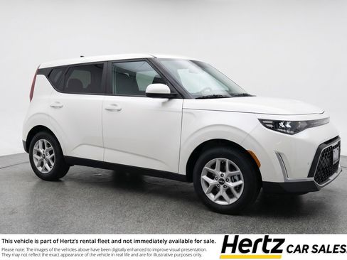 Used 2025 Kia Soul LX w/ LX Technology Package FWD image 1