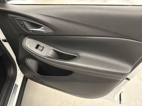 Used 2023 Buick Encore GX Preferred w/ Cold Weather Comfort Package FWD image 30
