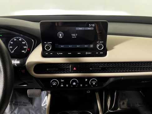 Used 2025 Honda HR-V LX image 17