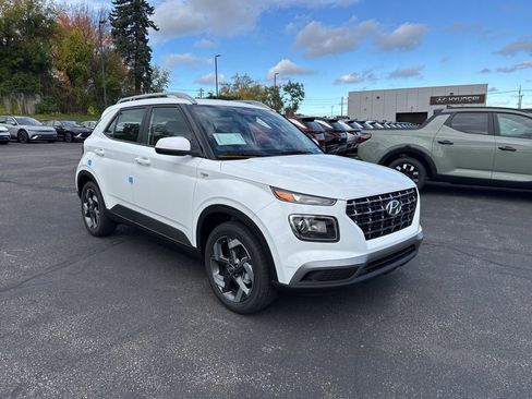 New 2026 Hyundai Venue SEL image 1