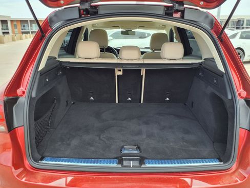 Used 2021 Mercedes-Benz GLC 300 4MATIC image 17