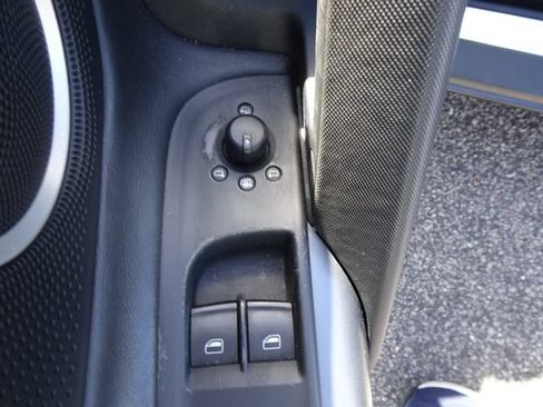 Used 2011 Audi R8 V8 AWD/4WD image 12