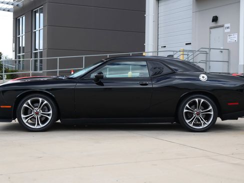 Used 2021 Dodge Challenger R/T RWD image 4