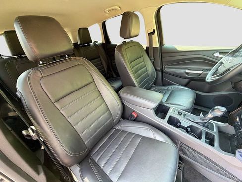 Used 2017 Ford Escape Titanium AWD/4WD image 29